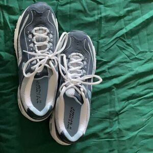 skechers womens delites memory foam sneakers size 10